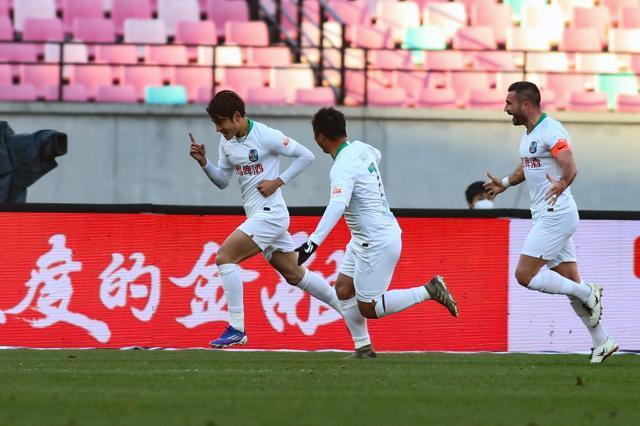 球王会体育-【中超】季骁宣两球巴顿难救主 青岛2比1天津止连败