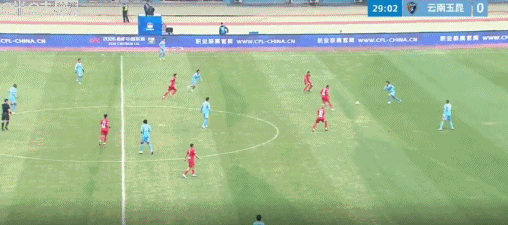 球王会官方-半场：河南1-0云南，张宸梁失误送礼，姆布拉破门+屡失良机
