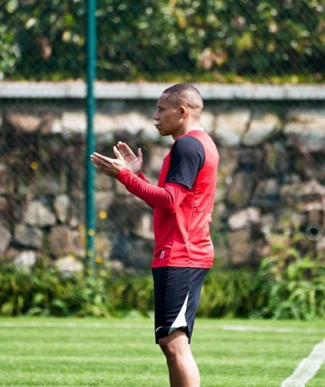 谁是球王官网-中超2名外援昨天赛后同时感叹：中国非常安全，在这里很幸福！